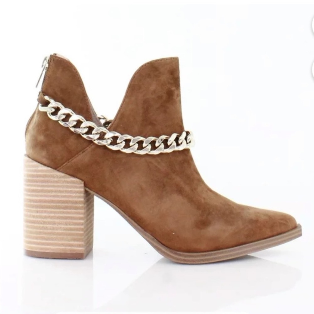 Steve Madden Cedar Suede Leather With
Chain Ankle Booties